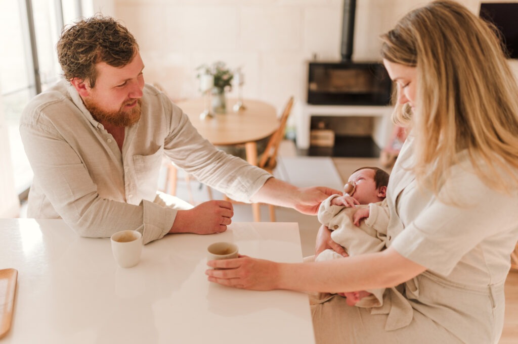 séance naissance à domicile avec Stephanie Daillet photographe dans l'Oise